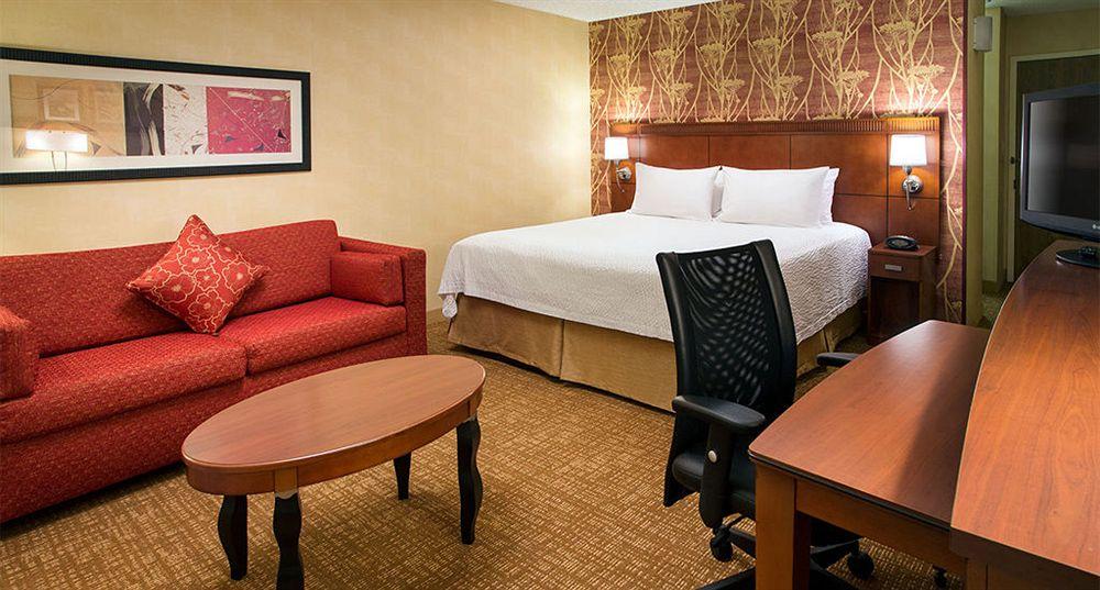 Courtyard By Marriott Asheville Airport Флетчер Екстер'єр фото