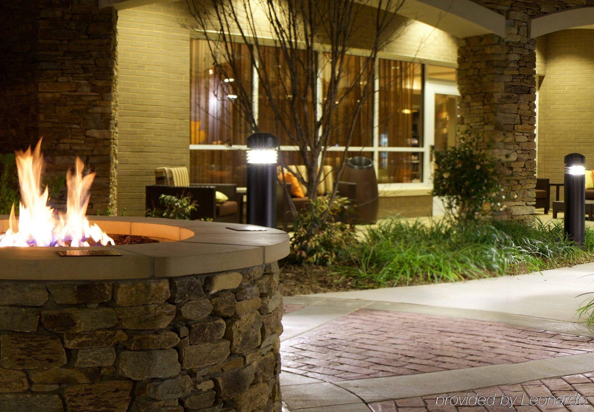 Courtyard By Marriott Asheville Airport Флетчер Екстер'єр фото